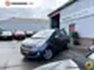 Kia Venga 1.4 CVVT X-ecutive