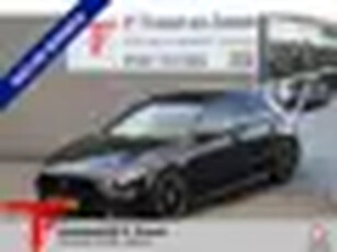 Mercedes-Benz A-Klasse 250 Edition Amg pakket Automaat/Panoramadak/Digitale dash/Navigatie/Cruise control/Keyless entry+start/Matrix led koplampen/Sfee