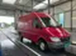 Mercedes-Benz Sprinter 313 CDI 2.2 355 euro3 L2H2 AUTOMAAT NAP 2800kg trekgewicht zondag op afspraak