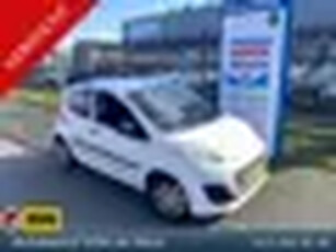 Peugeot 107 5-deurs 1.0 Access Accent NL-auto met o.a. airco, radio/CD, stuurbekrachtiging, etc.