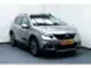 Peugeot 2008 1.2 110pk Allure 1-Eig. Panodak, Half Leer, Navi, Camera, Clima, Cruise, Haak 1250kg