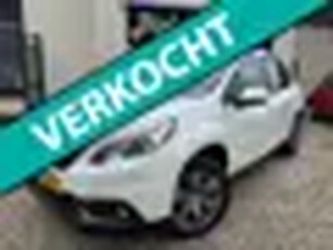 Peugeot 2008 1.2 PureTech Blue Lion Pano Dak Org. NL Navigatie PDC LM