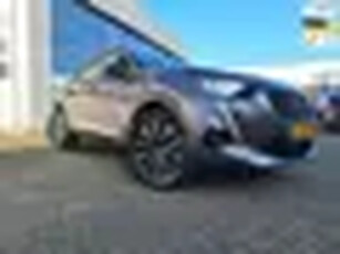 Peugeot 2008 1.2 PureTech GT Pack/Panoramadak/Navigatie/Camera/Halfleer/Vol/