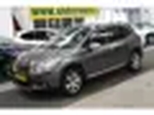 Peugeot 2008 1.2 VTi Allure Pack Premium Plus Automaat Panoramadak, Airco, Navi