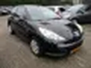 Peugeot 206 + 1.1 Access Lite AIRCO!