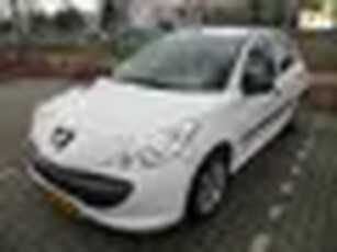 Peugeot 206 + 1.1 XR