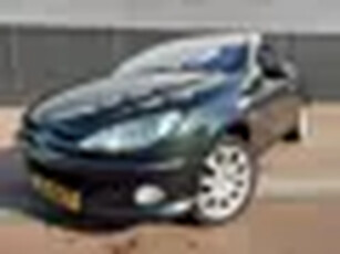 Peugeot 206 CC 1.6-16V Zr netjes (bj 2005)