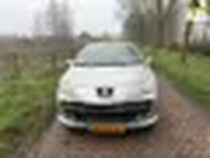 Peugeot 207 CC 1.6-16V T Sport