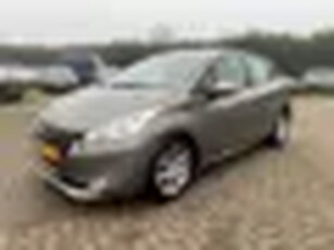 Peugeot 208 1.2 e-VTi Active Navi / Pano.dak APK nieuw