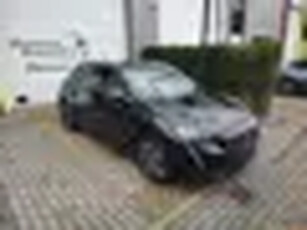 Peugeot 208 1.2 PureTech 100PK Allure Pack Panoramadak, Stoelverwarming, LED,