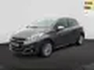 Peugeot 208 1.2 PureTech GT-Line Clima Navi Cruise Trekhaak Vast All-Season Banden Parke