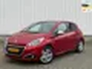 Peugeot 208 1.2 PureTech Signature Navigatie,Airco,Trekhaak,CruiseControl,PDC,ElektrischeRamen,Bleut