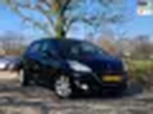 Peugeot 208 1.2 VTi Envy Navi + Clima + Cruise nu €5.975,-!!