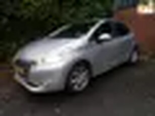 Peugeot 208 1.2 VTi Style,Navi,Airco,Cruise control