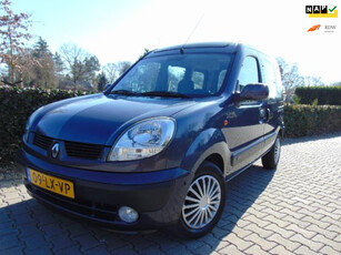 Renault Kangoo 1.6-16V Privilège , Panoramadak , Elec.Pakket / Stuurbekrachtiging / Trekhaak.