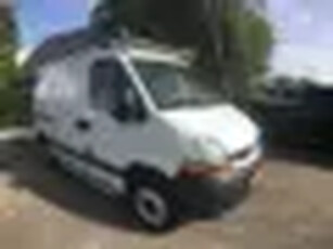 Renault Master T28 2.5 dCi L1H1 Imperiaal, achteruitrijcamera, nwe apk, antidiefstal sloten, trekhaa