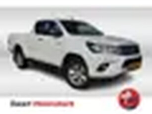 Toyota Hilux 2.4 D-4D-F Xtra Cab Professional 4x4 Trekhaak 3500kg Airco Cruise NL auto