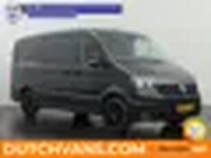 Volkswagen Crafter 2.0TDI 140PK L3H2 Highline 3-Persoons Navigatie Camera Betimmering