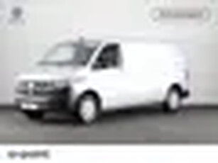 Volkswagen Transporter 2.0 TDI L2H1 28 Comfortline 150 pk Navigatie Trekhaak (afneembaar) Park