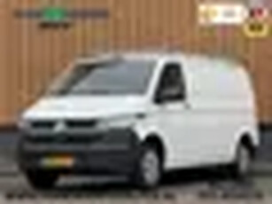 Volkswagen Transporter 2.0 TDI L2H1 28 Economy Business Rijdbare Schade Trekhaak Cruise Contro