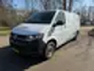 Volkswagen Transporter 2.0 TDI L2H1 3pers NAP Euro 6Y NW APK Cruise Airco Trekhaak