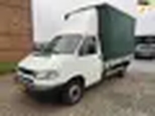 Volkswagen Transporter 2.5 TDI Pickup 75KW