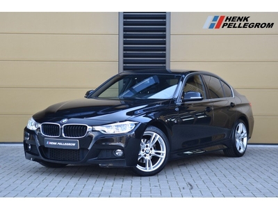 BMW 3-serie 320i M Sport * Navigatie Professional * LED * Keyless entry * Stoel verwarming *