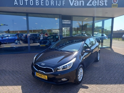 KIA CEE D cee'd 1.4 CVVT Comfort Pack, Airco, Multimedia systeem, Elektrische ramen, Elektrische spiegels , Licht metalen velgen, Inclusief BOVAG garantie