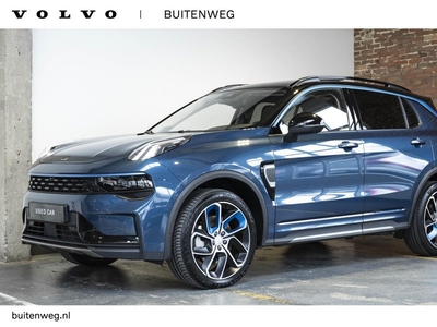 Lynk & Co 01 1.5 | Trekhaak | Garantie tot 9-2026! | Plug-in Hybrid | Panoramadak | Infinity audio | 360° Parkeercamera | Parkeersensoren voor + achter | Stoelverwarming | Adaptive cruise control | Apple carplay & Android auto | Elektrisch verstelb