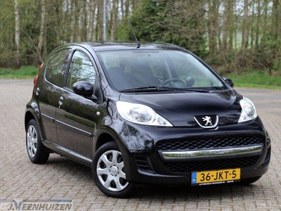 Peugeot 107 1.0-12V Sublime Bj '09 5 deurs l AIRCO Keurige auto!