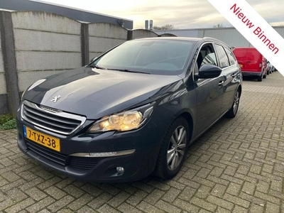 Peugeot 308 SW 1.6 BlueHDI Blue PANO/ LM VELGEN/ NAVI/