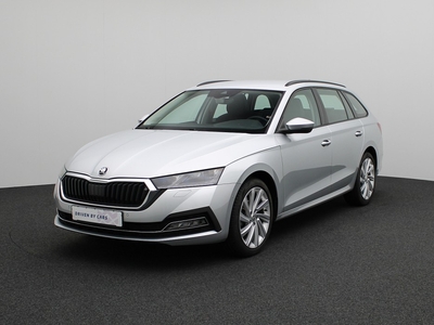 SKODA OCTAVIA Combi 1.5 TSI First Edition Leder/Alcantara - 18Inch LMV - Navigatie - Adaptieve Cruise control - Canton Audio - Achteruitrijcamera - Adaptieve led verlichting - Parkeersensoren V+A - 1500KG trekgewicht