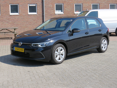 VOLKSWAGEN GOLF 1.0 TSI 110Pk Life Business Lounge * Rijklaarprijs incl. garantie * Navigatie / Camera / Memory stoelen