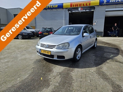 Volkswagen Golf 1.4 FSI Trendline Goed rijdende en nette auto,Airco,Navi,Electr pakket, Nieuwe apk bij aflevering.