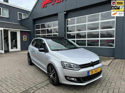 Volkswagen Polo 1.2 TSI Highline / Pano / Led / Cruise / Navi / Tel / Stoelverw. .