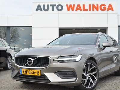 Volvo V60 2.0 T5 Momentum Harman Kardon | Stuur + Stoelverwarming | Trekhaak wegklapb | Leer | Carplay | Pilot Assist | Dodehoek | Bordenherkenning