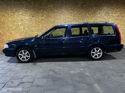 Volvo V70 2.4 Europa - 1e eigenaar - Volvo dealer onderh.