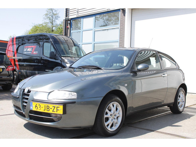 Alfa Romeo 147 1.6 T.Spark Veloce Distinctive / Airco / Elektrische ramen /