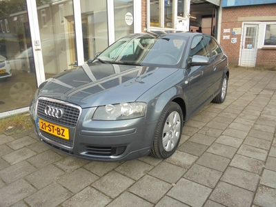 Audi A3 2.0 FSI Attraction Automaat, afneembare trekhaak