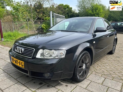 Audi A4 Limousine 2.0, 5 deurs, nap,lm velgen