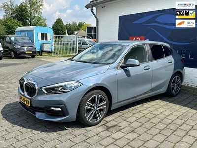 BMW 1-serie 118i Executive Edition / DIGITAL DASH /