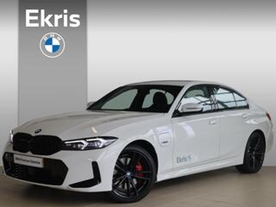 BMW 3-SERIE Sedan 320e M-Sportpakket Pro / Driving Assistant / Adaptief onderstel