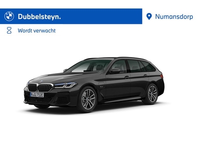 BMW 5 Serie Touring 530e xDrive M-Sport | Laser | Camera | Driving Assistant Professional | Head-Up | Hifi