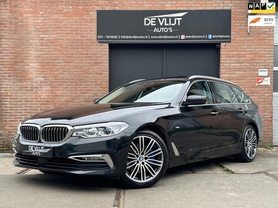 BMW 5-serie Touring 530i xDrive High Ex Pano Navi Led