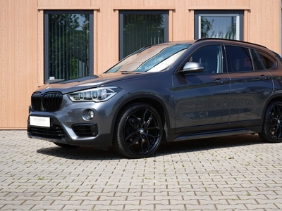 BMW X1 sDrive 18i Sport Line | Leer | Camera | 20 inch