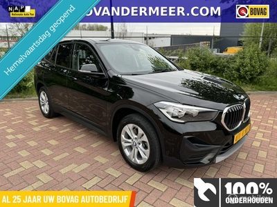 BMW X1 xDrive25e / Panorama dak / Camera / Etc..