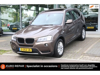 BMW X3 XDrive20i Executive PANO-DAK TREKHAAK!