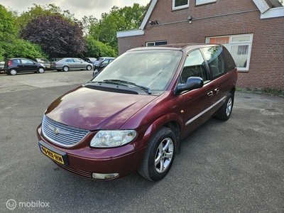 Chrysler Voyager 2.4i LX Plus Rolstoelauto Airco