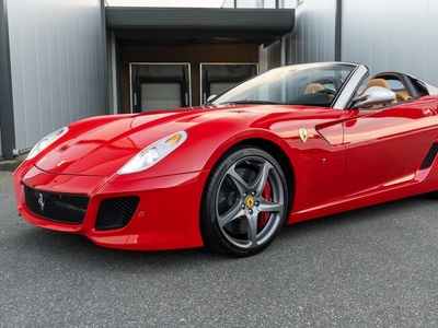 Ferrari 599 SA Aperta - Rosso Corsa - 1 of 80