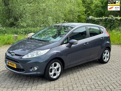 Ford Fiesta 1.25 Titanium AIRCO I TREKHAAK I DEALER ONDH I